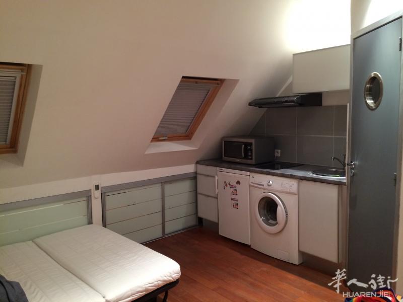 Paris 16区 富人区 短租3个月 非诚勿扰，门口商业街，银行，邮局，超市，公园应有尽有，铁塔步行几分钟可到