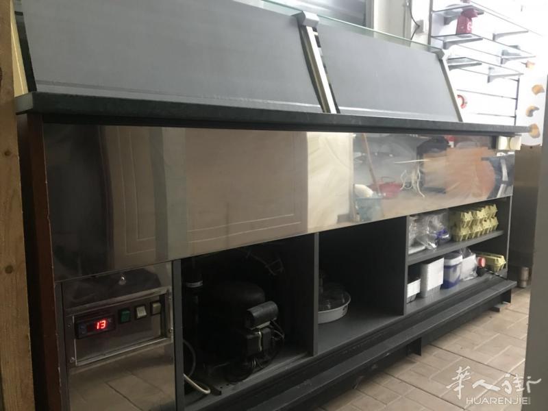 餐馆冰柜转让2.4米长