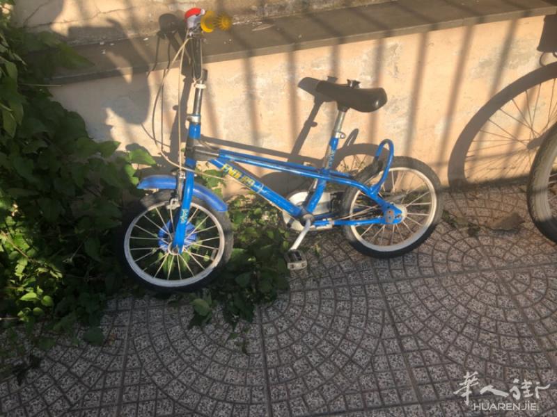 谁要小孩自行车，14寸的，免费送的，要的到顺康堂草