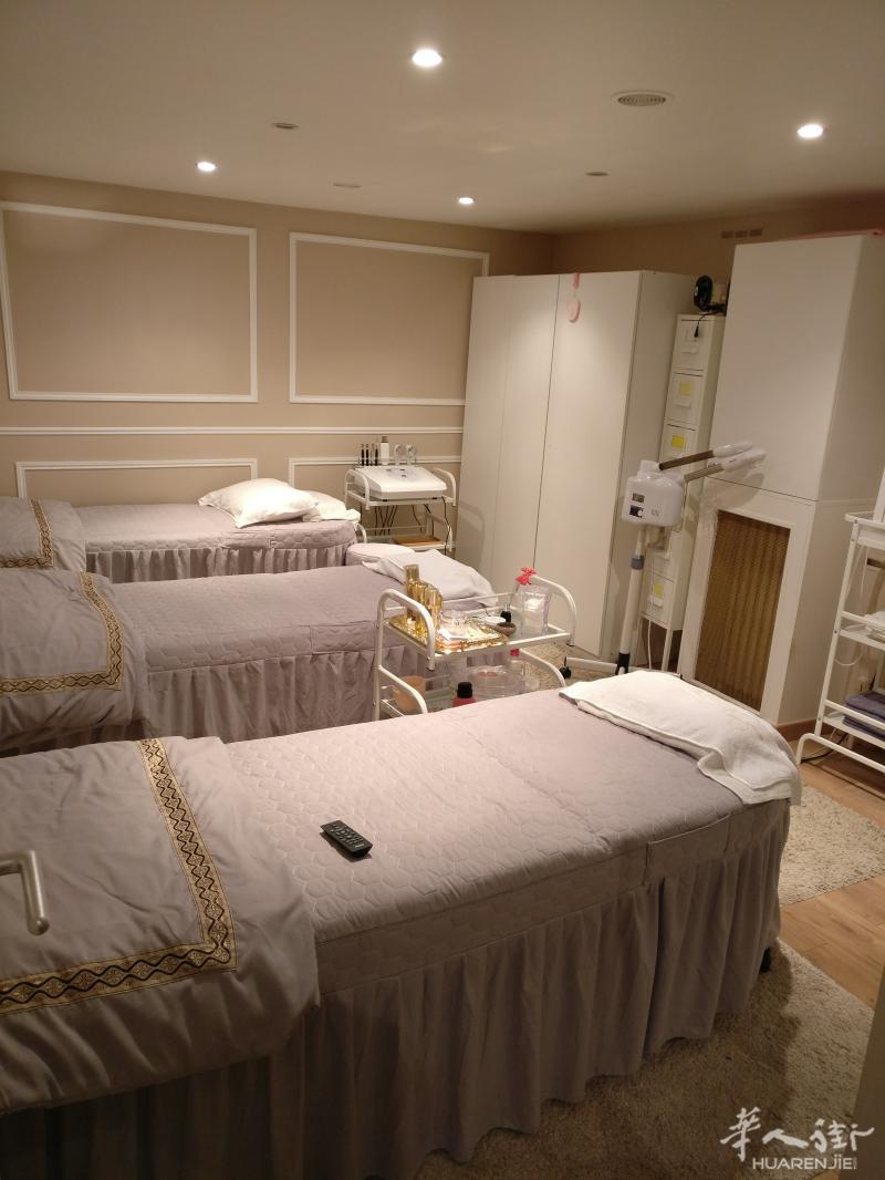 着急出售,再再次降价,16区富人区美容美甲店,近塞纳河边,也可用做婚纱摄影店及其他用途,附近都是婚纱取景地