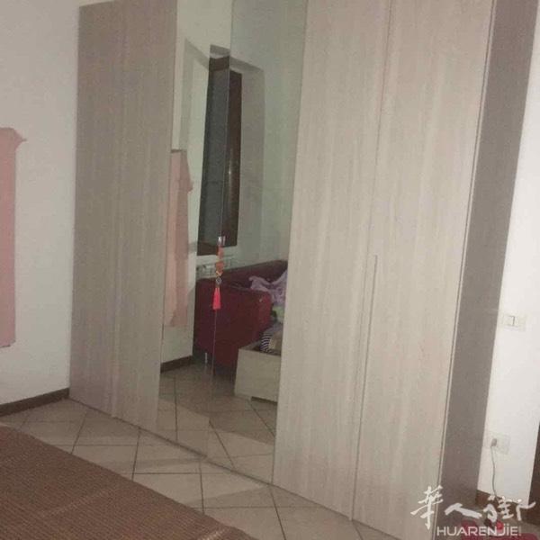 Galciana 市中心一房一厅出租，家具都是全新
