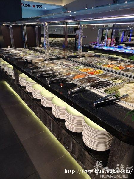 出售自助餐台 只用6个月