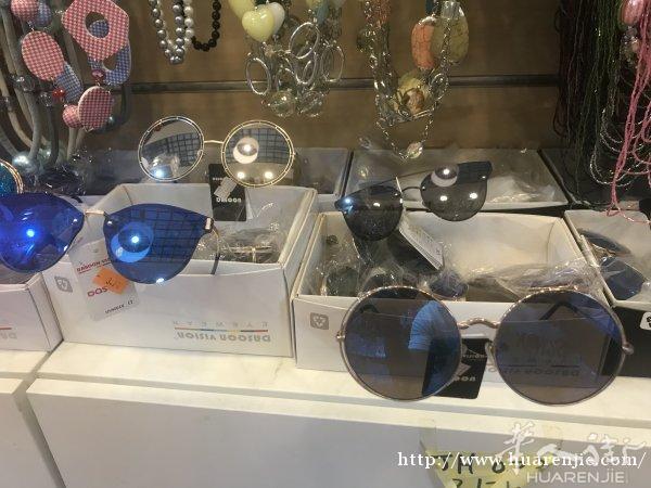 女士太阳眼镜倒货 Prato