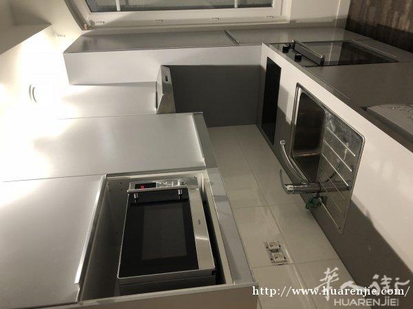巴黎 18区 专修全新 一室一厅