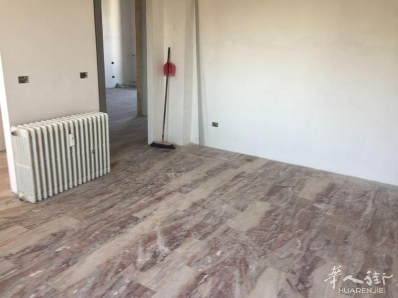 MEDA, VIA MILANO 42有两室一厅套房出售