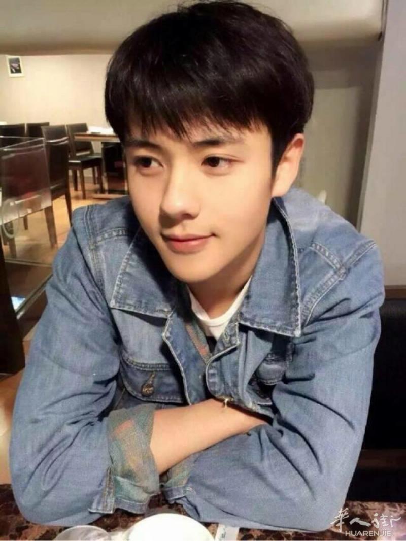 【图】首先我自我介绍下哈。那么,我是个男孩