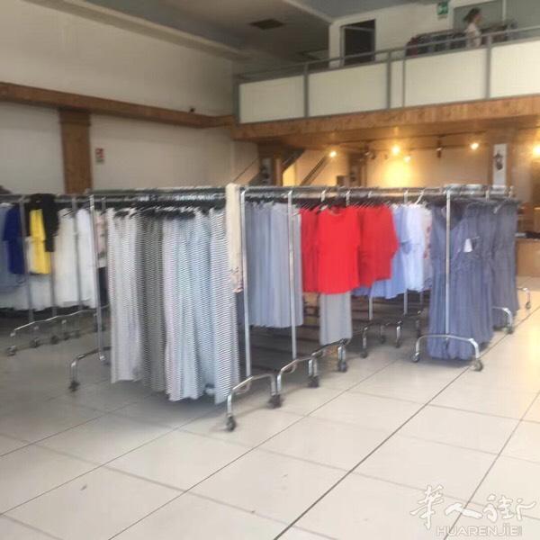 Via Piemonte pronto moda