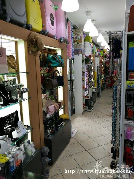 本人有一个小百货店转让
