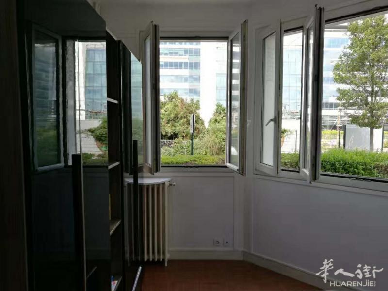 92 la garenne colombes 近la defense 长租F2中的独立两间chambre无中介费