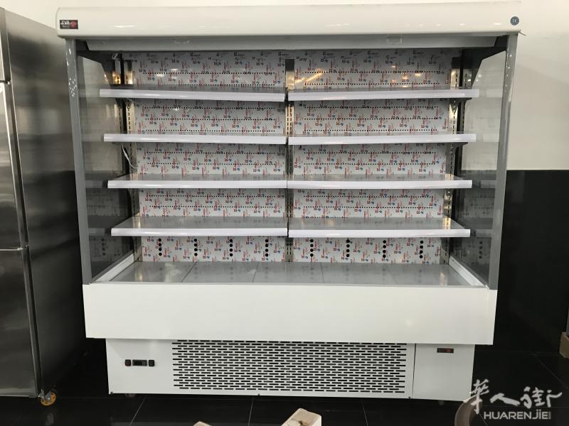 出售冰箱，展示柜，价格十分优惠，质量保证