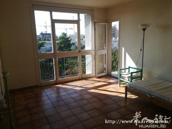 地铁8号线creteil prefecture 好房间出租 400€