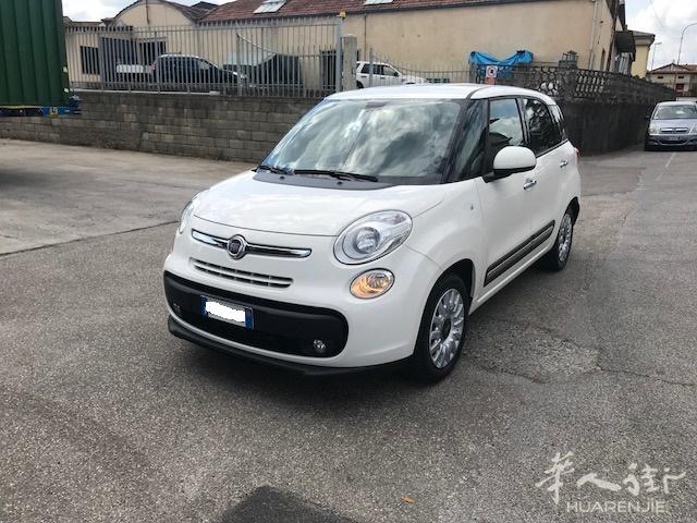 Fiat 500L living 2015 61.000km €12999