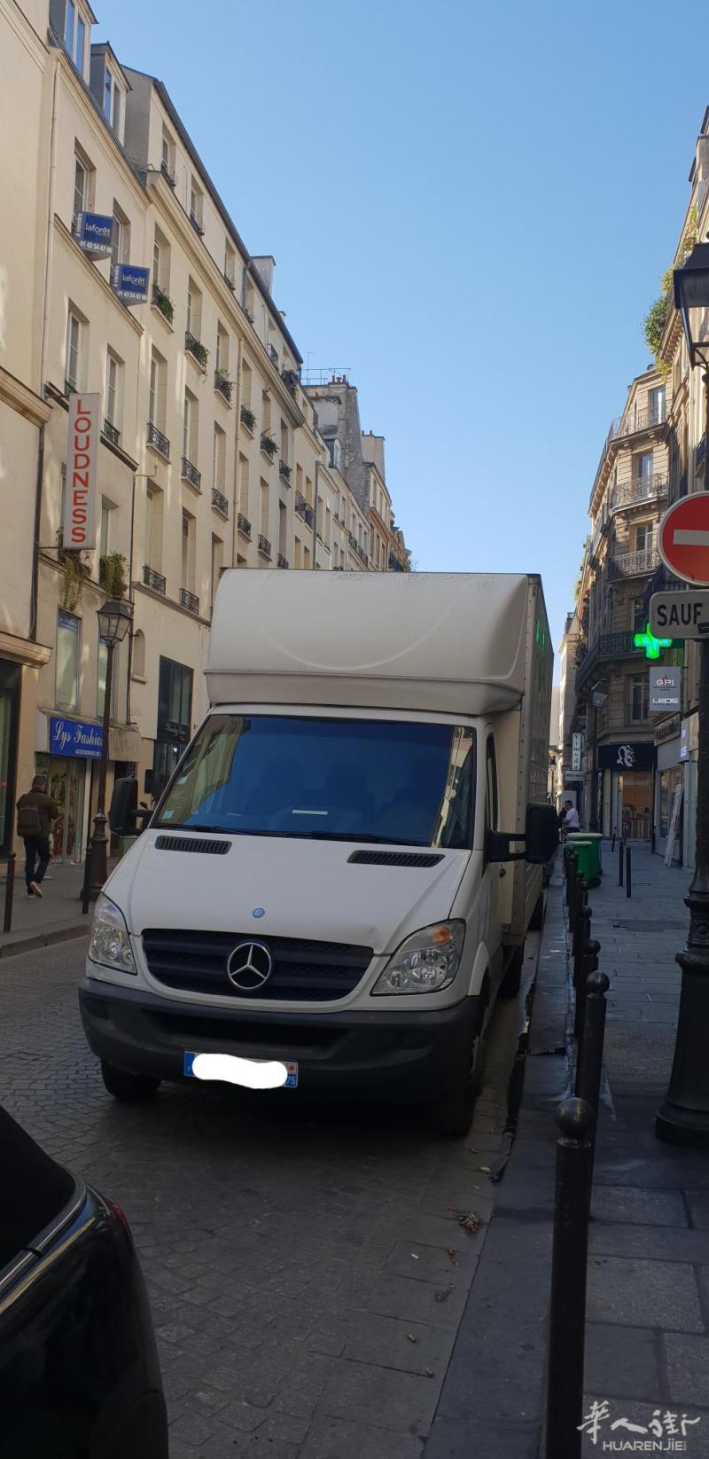 MERCEDES BENZ SPRINTER