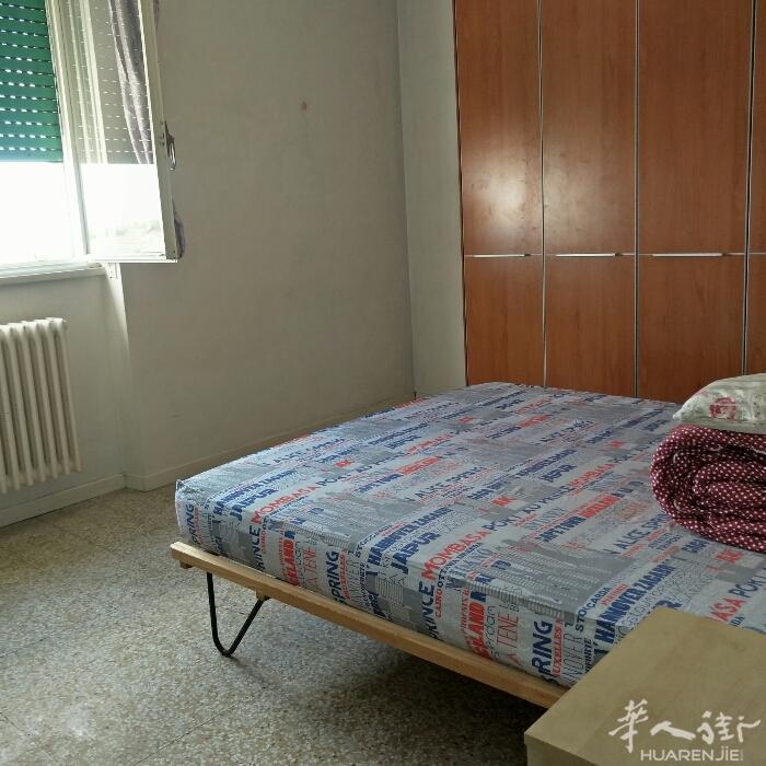 黄线Affori FN门口乘坐40路公交车7个站via pascarella有一