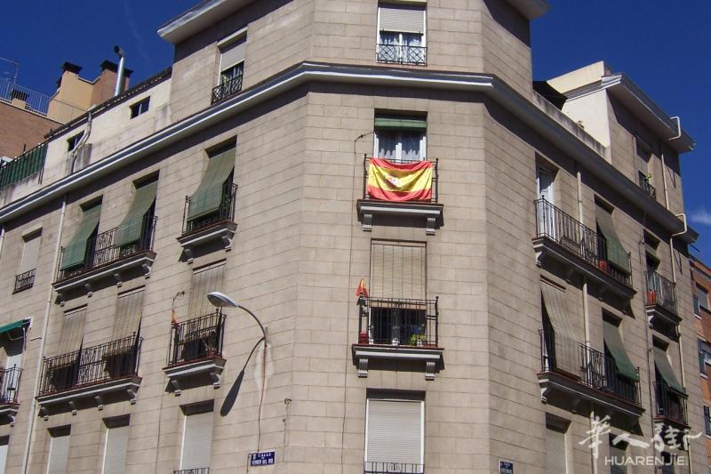 马德里Salamanca区Ferrer del rio街两房一卫