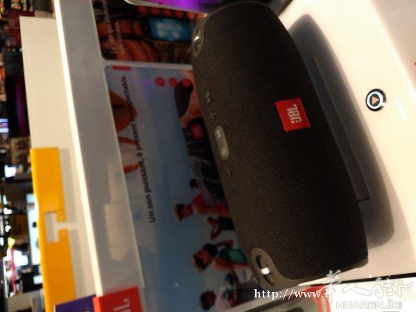 出售一个全新的JBL XTREME蓝牙音响