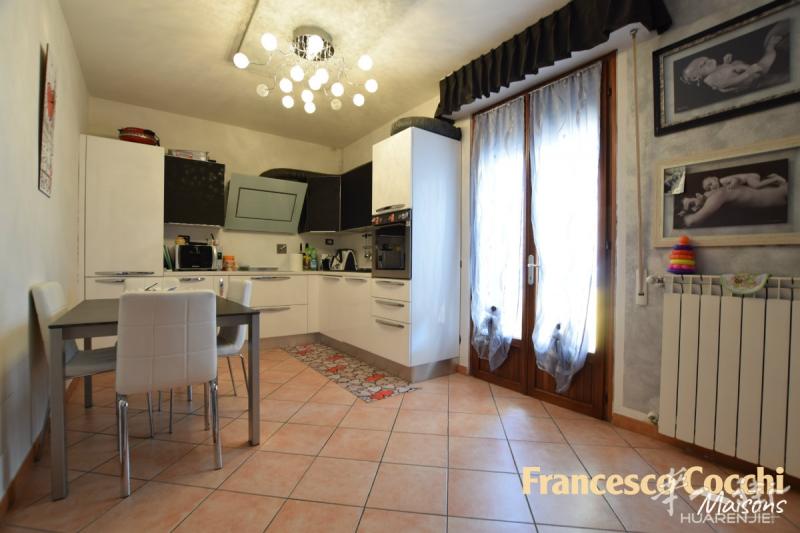 11695普拉托 60平方的住房出售Galciana地区微信francescoteam