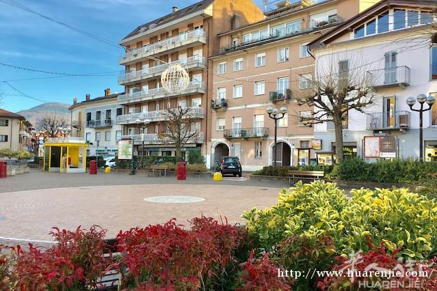 $$$ 很棒的投資 $$$ 瑞士附近Ristorante Bar Caffetteria卖 Germignaga (村中心)  近 Luino (Varese)
