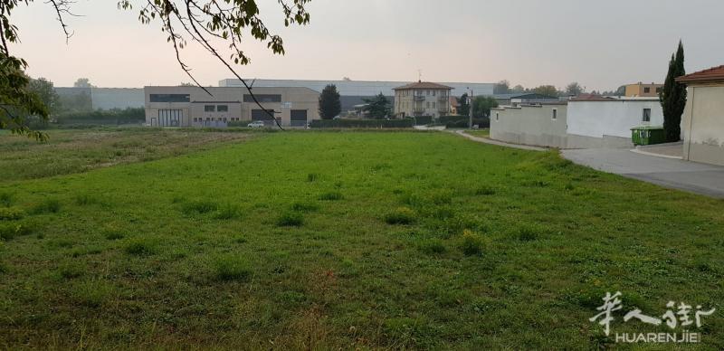 Lecco 省 土地出售