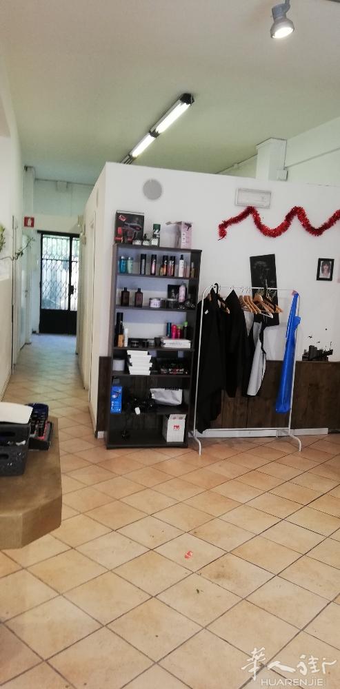 Firenze 火车站附近 面积80平 房租750 老店转让