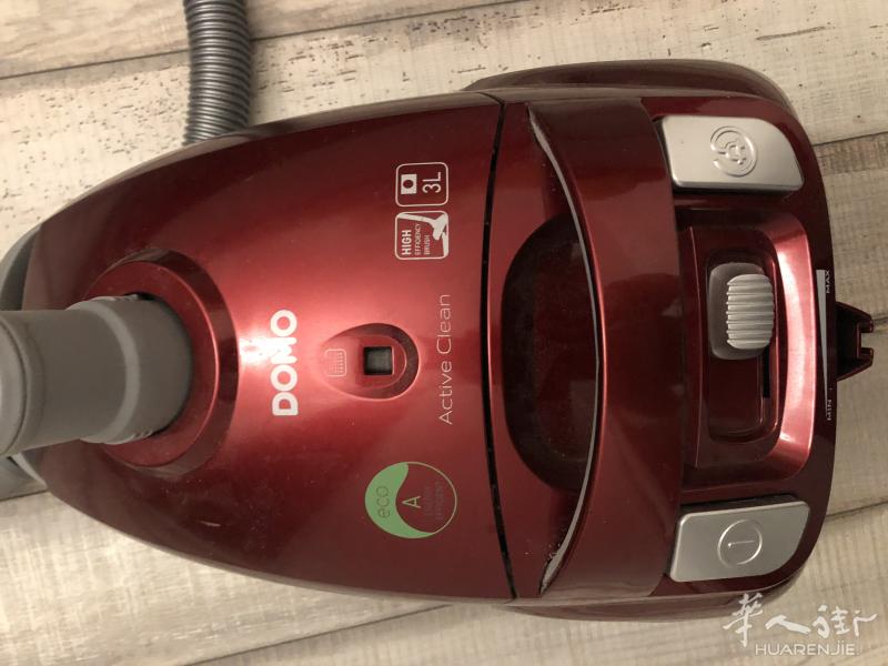 搬家家电大甩卖--吸尘器