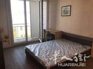 NANTERRE UNIVERSITE地铁A线300米 ladefense 7分钟老佛爷14分钟精装全新三居室分租. 全新家具拎包入住