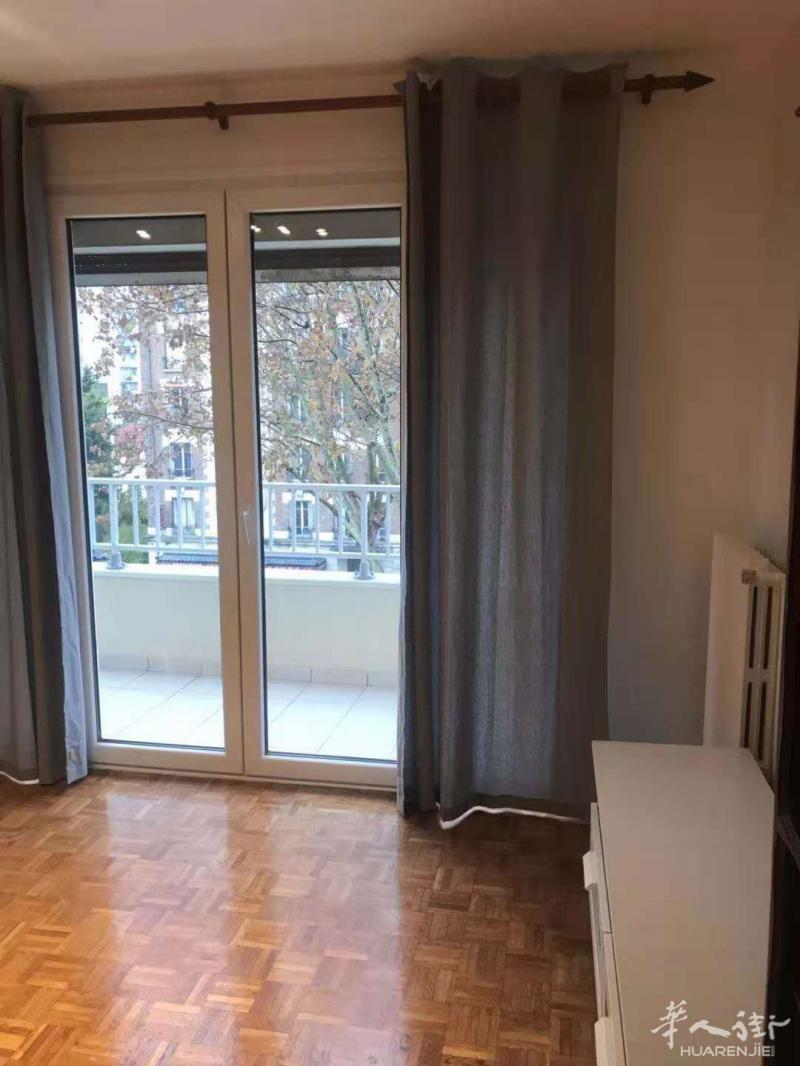 92省新装修完美studio，临近地铁。chatelet 12分钟。小哥哥小姐姐们看过来，你值得拥有。