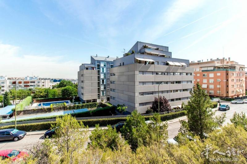 马徳里Rejas区Aramayona街 三房两卫 450.000€