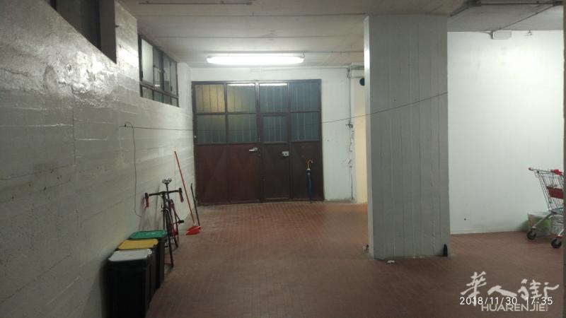 Prato中国街附近居民区半地下仓库转租