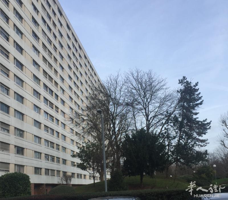 LA COURNEUVE Six routes Résidence du parc 二房一厅 158000欧元