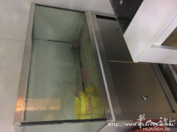 出售一个裸缸  长120/宽50/高60