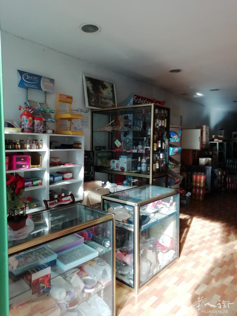 马德里营业玻璃柜台,玻璃展示柜,可乐玻璃门展示饮料冰箱,1,98X0,6 双门冰箱,货架,电视,电脑,床,卓,椅,家具,洗衣机,洗碗机,抛售