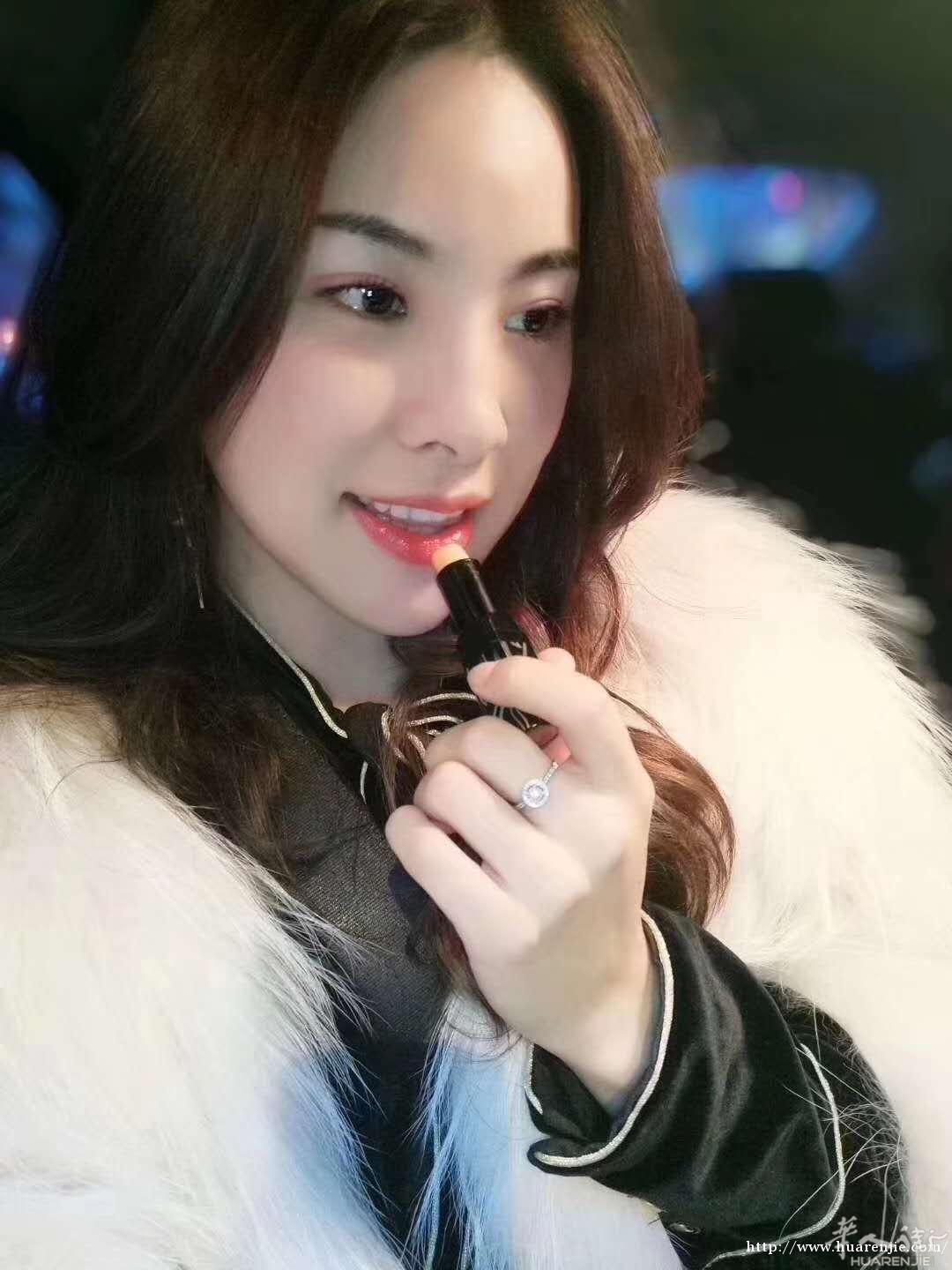 纯天然蜜蜡唇膏💄，去除唇纹还你性感嘟嘟唇👄