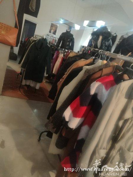 低价出售服装店衣服架