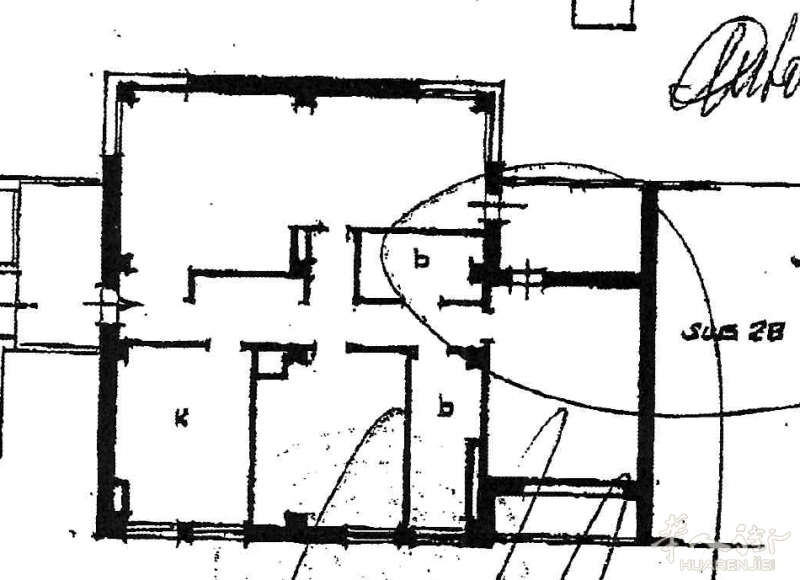 Legnano 火车站边上公寓 三房一厅一厨房两卫生间两阳台
