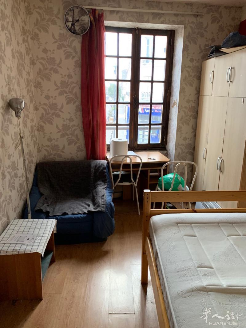 Courbevoie 23平近 La Defense 即日长租 750欧/月 8分钟到 Saint Lazare