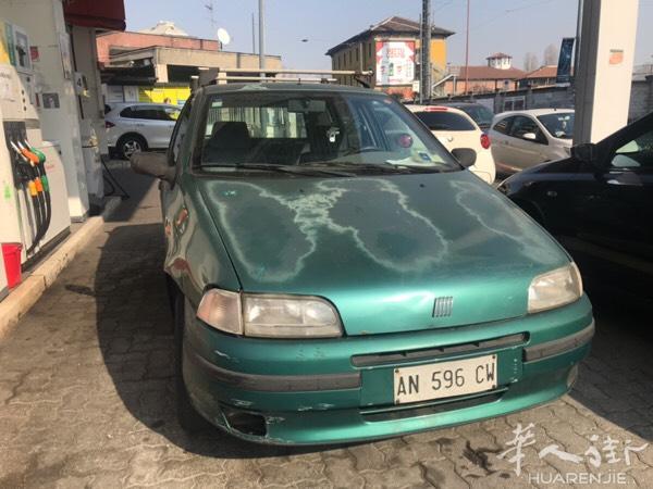 老款菲亚特Fiat，适合新手，低价出，米兰。
17