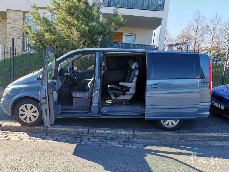 惟尊优选二手车 2005年MERCEDES 奔驰VIANO 2.2L柴油 8座自动档 两侧推拉门 27万KM