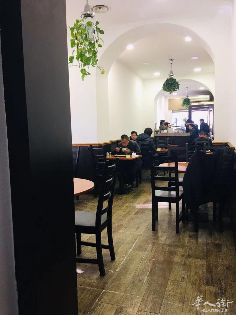 米兰华人街口 150米 餐厅转让 中介