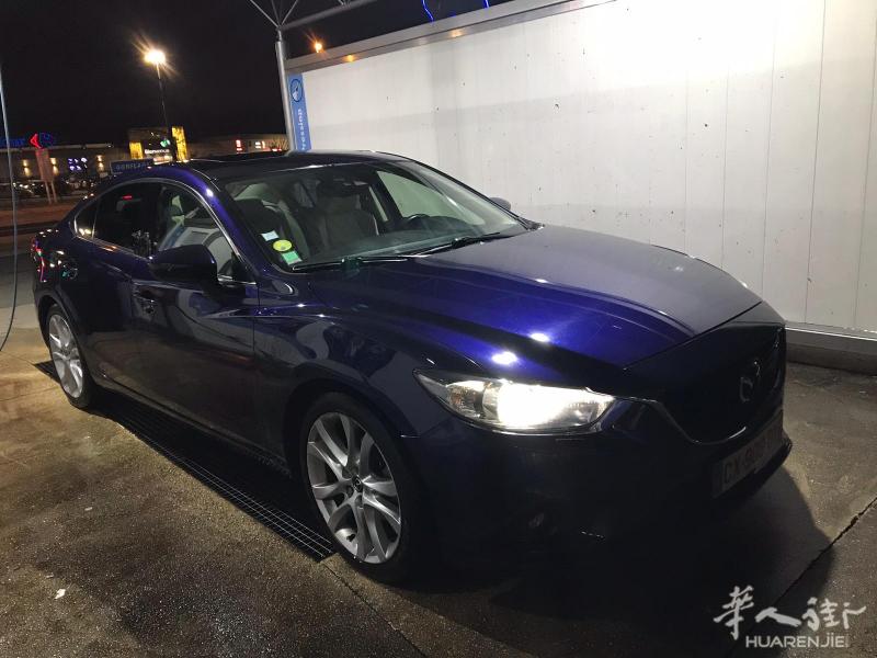 MAZDA 3 自动 2013年 柴油 156000公里 价格可以谈 11300€