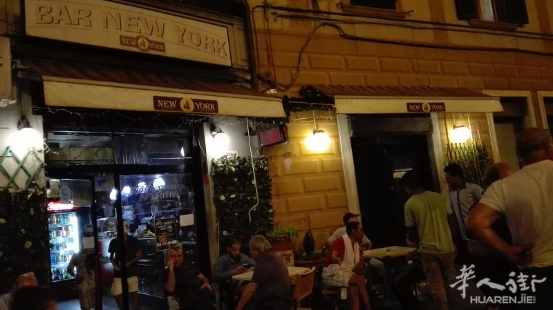 适合夫妻店的酒吧，带SALA GIOCHI，欲出售