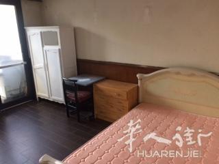 94省-0层 5 pièces 出租，1100欧元Charge compris，Location meublée
