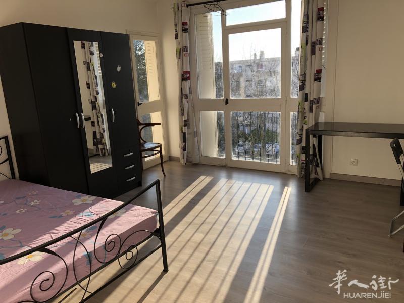 Créteil 三室一厅整套出租,房东直租,离地铁5分钟,可申请房补,生活方便安全
