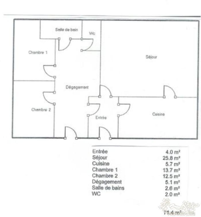 77区Torcy近Logne，89年建2房一厅72平米 售228000欧带车位Box