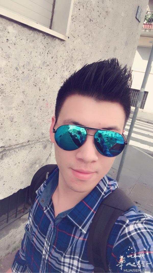 ￼真心找女友 本人男 25  在米兰附近工作 没有