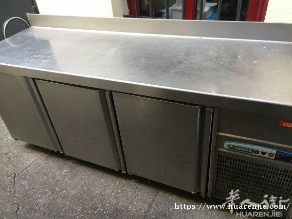92 一工作台冰箱免费送