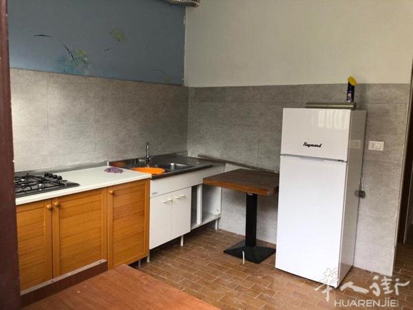 米兰  Affori centro 黄线地铁站