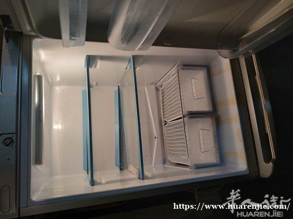 冰箱120✘55✘55出让50欧