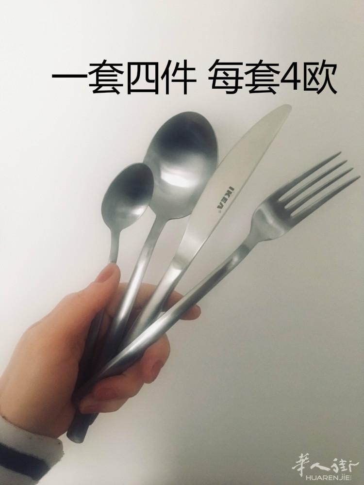 写字台 沙发 单人床 多功能烤箱 咖啡机 微波炉