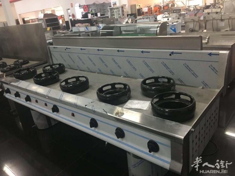 中餐炉头，西餐炉头，wok 炉头，电炉头，铁板，章鱼小丸子炉头，烧烤架 都可订做！！